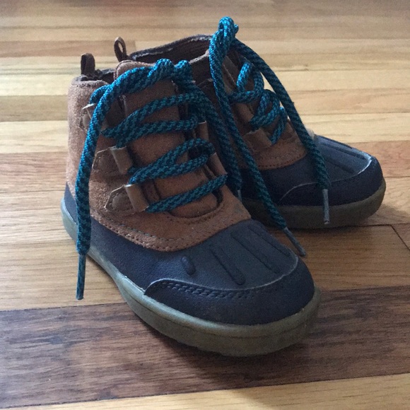 OshKosh B'gosh Other - OshKosh Toddler Boots
